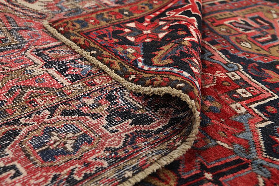 The Heriz rug: what is it? Why choose this rug for your home?